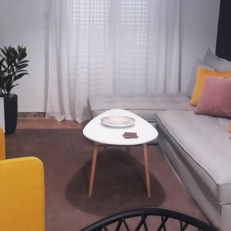 アテネElegant & Charming Apt. In The Hilton Areaアパートメント エクステリア 写真
