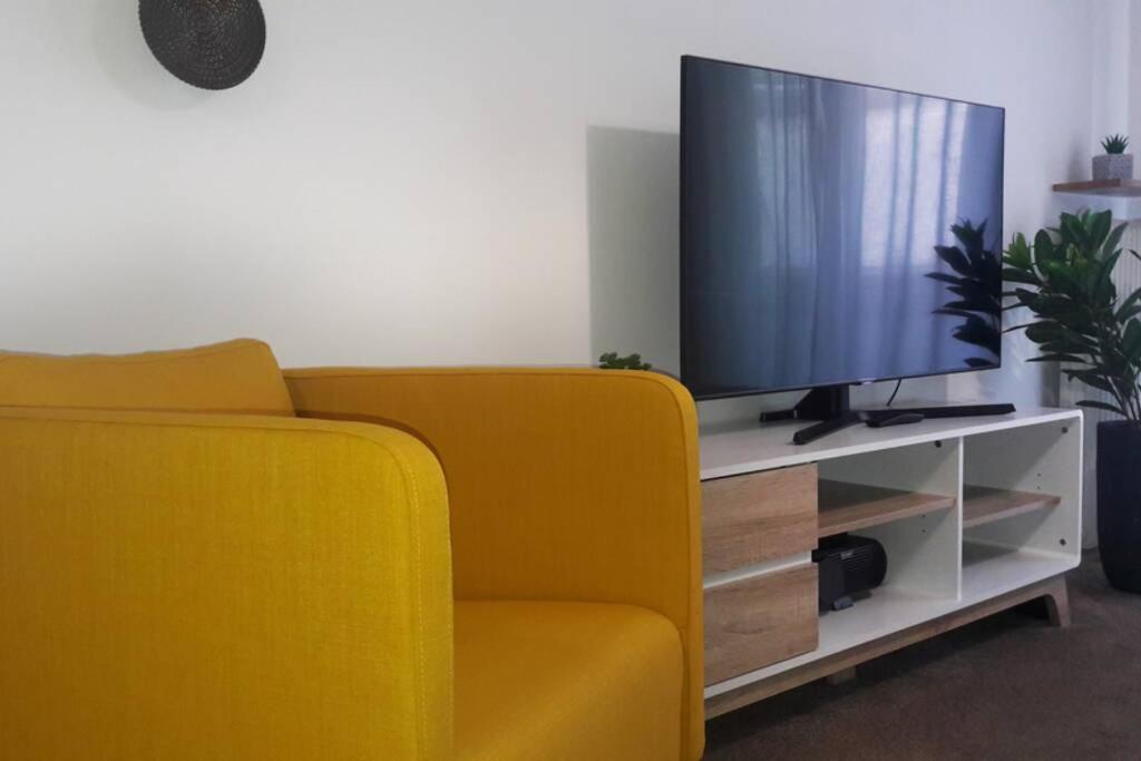 アテネElegant & Charming Apt. In The Hilton Areaアパートメント エクステリア 写真