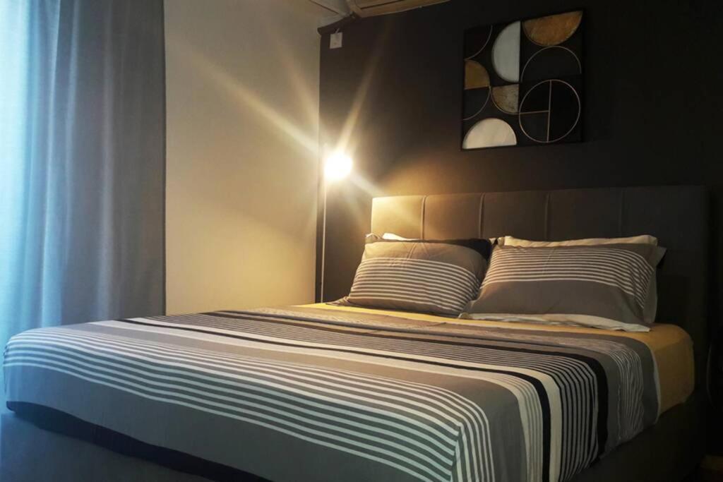 アテネElegant & Charming Apt. In The Hilton Areaアパートメント エクステリア 写真